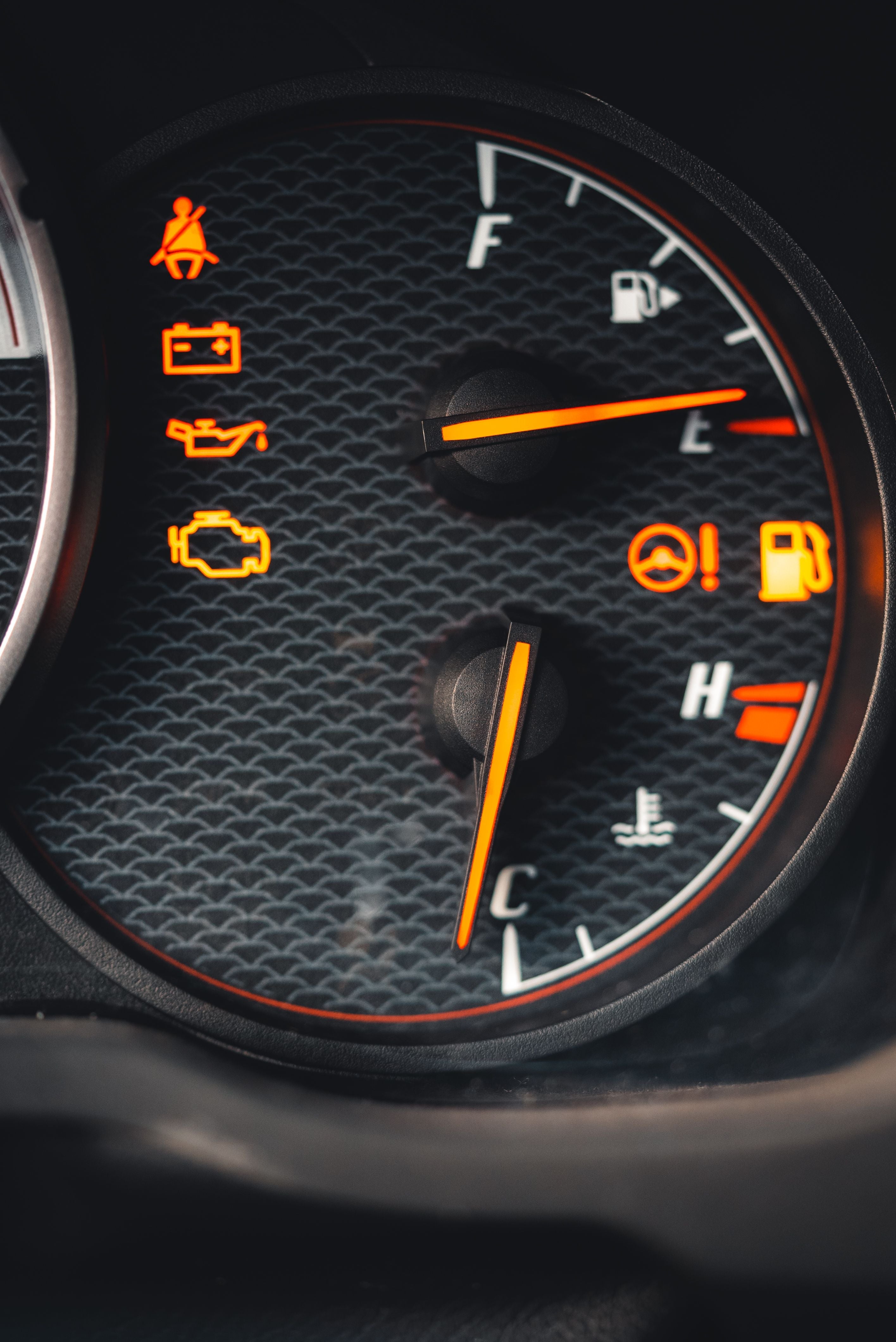 Dashboard Warning Lights Explained: Stop or Keep Going?
